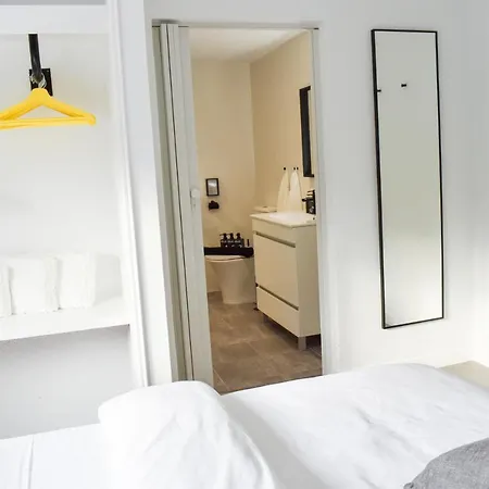 Say Hello To Your Next Vacation * Ferrel (Leiria)